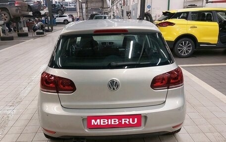 Volkswagen Golf VI, 2012 год, 800 000 рублей, 11 фотография