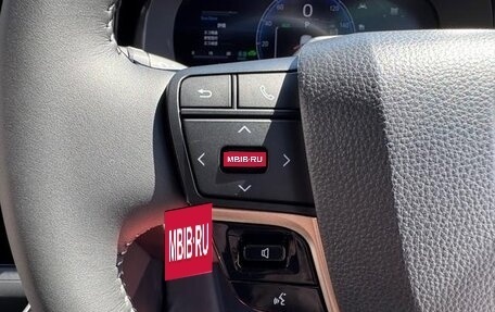 Toyota Crown, 2024 год, 5 000 000 рублей, 34 фотография