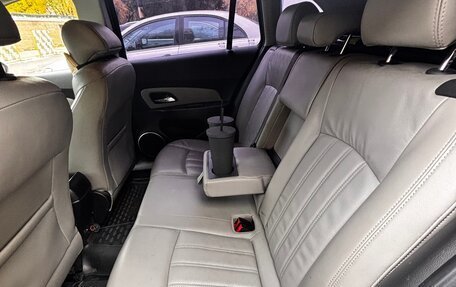 Chevrolet Cruze II, 2013 год, 700 000 рублей, 10 фотография