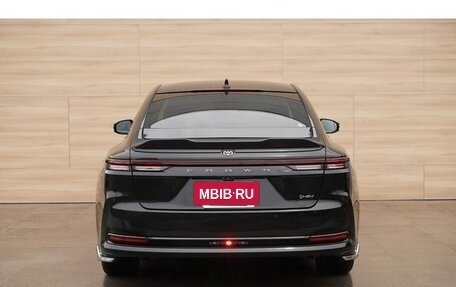 Toyota Crown, 2024 год, 4 865 000 рублей, 3 фотография