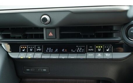 Toyota Crown, 2024 год, 4 865 000 рублей, 19 фотография