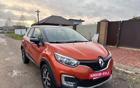 Renault Kaptur I рестайлинг, 2017 год, 1 350 000 рублей, 4 фотография