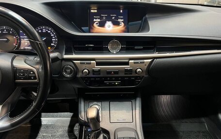 Lexus ES VII, 2018 год, 3 050 000 рублей, 18 фотография