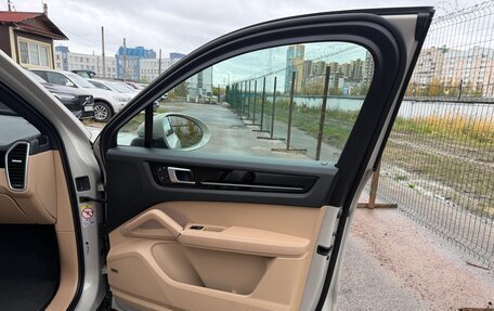 Porsche Cayenne III, 2022 год, 16 837 400 рублей, 7 фотография