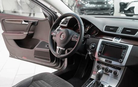 Volkswagen Passat B7, 2013 год, 999 000 рублей, 6 фотография