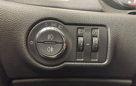 Opel Astra J, 2013 год, 883 000 рублей, 21 фотография