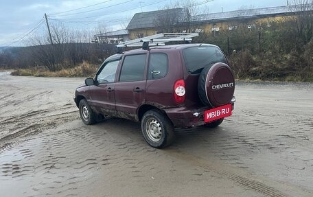 Chevrolet Niva I рестайлинг, 2006 год, 105 000 рублей, 3 фотография