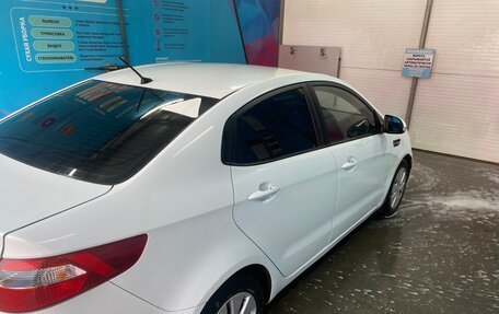 KIA Rio III рестайлинг, 2014 год, 900 000 рублей, 5 фотография