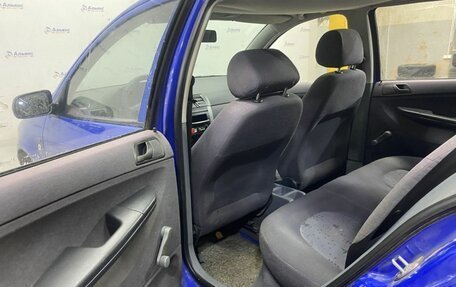 Skoda Fabia I, 2001 год, 140 000 рублей, 23 фотография