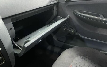 Skoda Fabia I, 2001 год, 140 000 рублей, 27 фотография