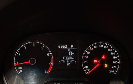 Volkswagen Polo VI (EU Market), 2015 год, 810 000 рублей, 17 фотография