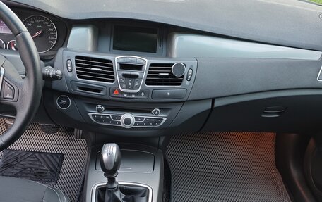 Renault Laguna III рестайлинг, 2010 год, 750 000 рублей, 11 фотография