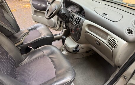 Renault Scenic III, 2003 год, 230 000 рублей, 19 фотография