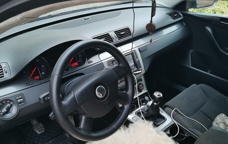 Volkswagen Passat B6, 2007 год, 750 000 рублей, 7 фотография