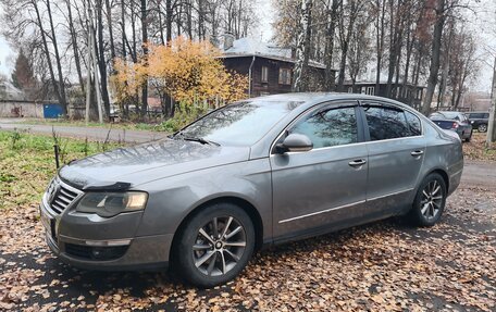 Volkswagen Passat B6, 2007 год, 750 000 рублей, 11 фотография