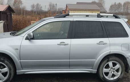 Mitsubishi Outlander III рестайлинг 3, 2007 год, 950 000 рублей, 2 фотография