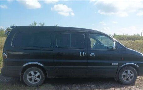 Hyundai Starex I рестайлинг, 2006 год, 1 000 000 рублей, 2 фотография