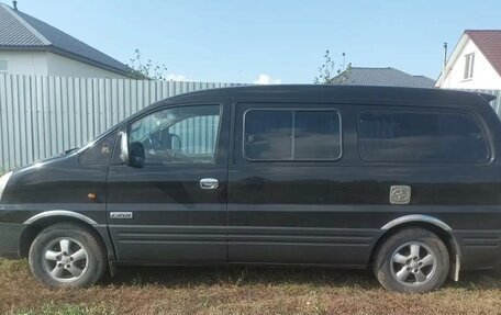 Hyundai Starex I рестайлинг, 2006 год, 1 000 000 рублей, 3 фотография