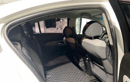 Chevrolet Cruze II, 2011 год, 785 000 рублей, 11 фотография