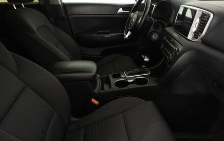 KIA Sportage IV рестайлинг, 2018 год, 1 799 000 рублей, 12 фотография