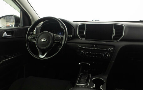 KIA Sportage IV рестайлинг, 2018 год, 1 799 000 рублей, 13 фотография