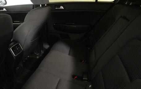 KIA Sportage IV рестайлинг, 2018 год, 1 799 000 рублей, 10 фотография