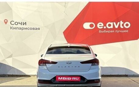 Hyundai Elantra VI рестайлинг, 2019 год, 1 570 000 рублей, 5 фотография