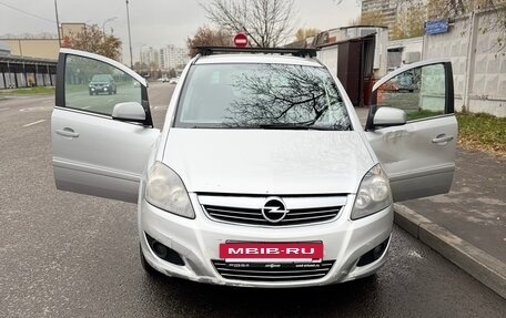 Opel Zafira B, 2011 год, 650 000 рублей, 9 фотография