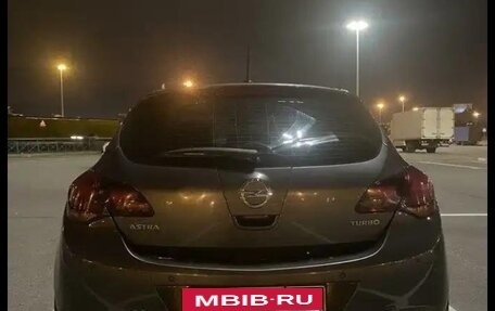 Opel Astra J, 2010 год, 680 000 рублей, 2 фотография