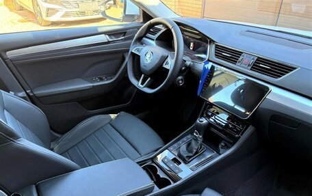 Skoda Superb III рестайлинг, 2025 год, 3 065 000 рублей, 25 фотография