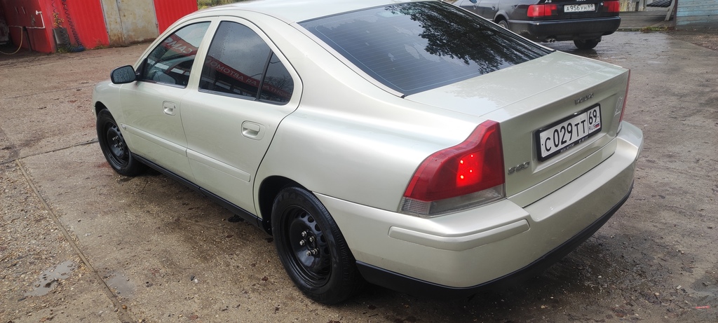 Volvo S60 I рестайлинг, 2006 год, 400 000 рублей, 1 фотография