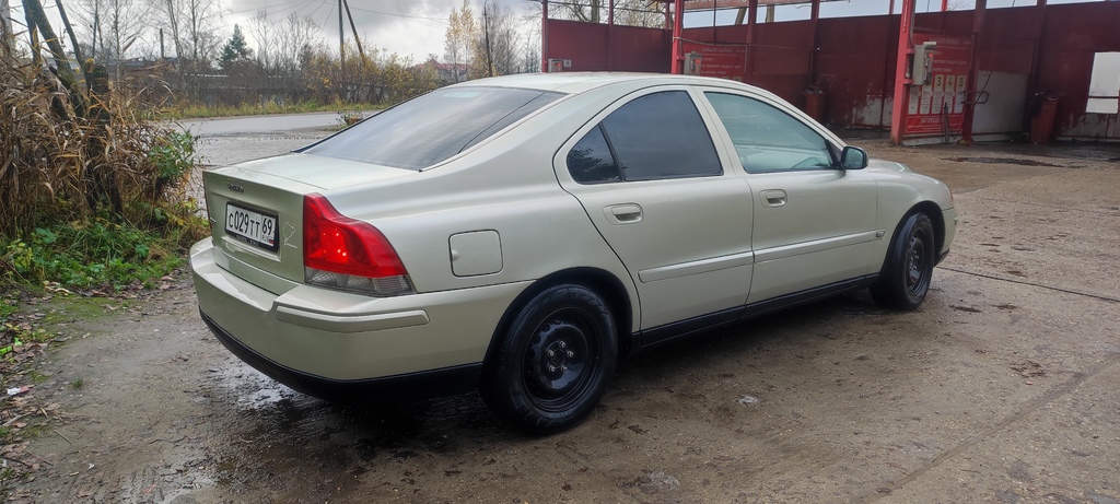 Volvo S60 I рестайлинг, 2006 год, 400 000 рублей, 2 фотография