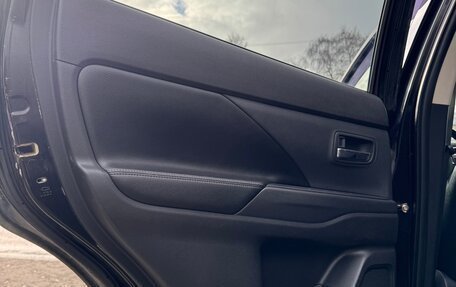 Mitsubishi Outlander III рестайлинг 3, 2013 год, 1 480 000 рублей, 18 фотография