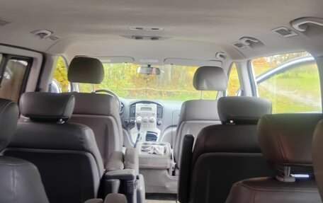 Hyundai Grand Starex Grand Starex I рестайлинг 2, 2012 год, 1 150 000 рублей, 4 фотография