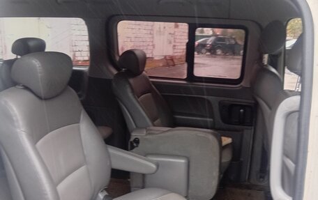 Hyundai Grand Starex Grand Starex I рестайлинг 2, 2012 год, 1 150 000 рублей, 6 фотография