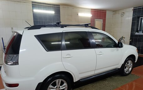 Mitsubishi Outlander III рестайлинг 3, 2011 год, 1 250 000 рублей, 9 фотография