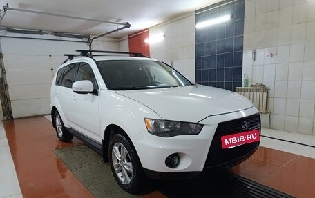Mitsubishi Outlander III рестайлинг 3, 2011 год, 1 250 000 рублей, 13 фотография