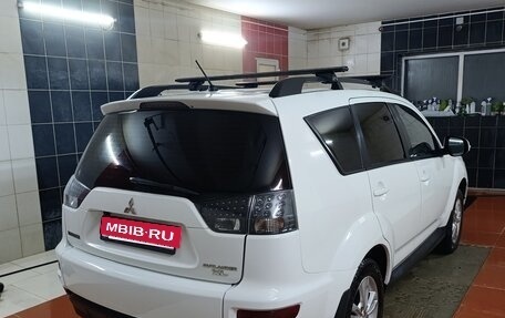 Mitsubishi Outlander III рестайлинг 3, 2011 год, 1 250 000 рублей, 10 фотография