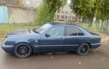 Mercedes-Benz E-Класс, 1999 год, 400 000 рублей, 4 фотография