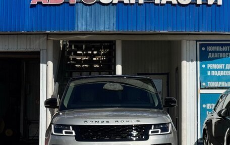 Land Rover Range Rover IV рестайлинг, 2019 год, 5 400 000 рублей, 3 фотография