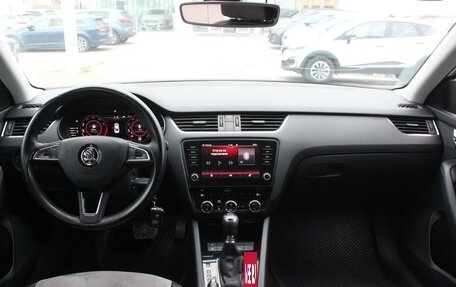 Skoda Octavia, 2019 год, 1 997 000 рублей, 7 фотография