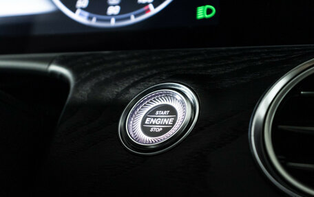 Mercedes-Benz E-Класс, 2018 год, 3 995 000 рублей, 19 фотография