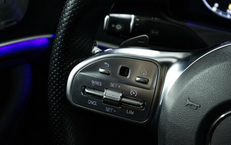 Mercedes-Benz E-Класс, 2018 год, 3 995 000 рублей, 18 фотография