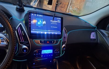 Hyundai ix35 I рестайлинг, 2012 год, 950 000 рублей, 8 фотография