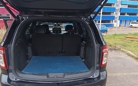 Ford Explorer VI, 2012 год, 1 150 000 рублей, 9 фотография