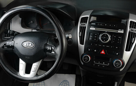 KIA cee'd I рестайлинг, 2010 год, 579 000 рублей, 16 фотография