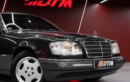 Mercedes-Benz E-Класс, 1993 год, 3 000 000 рублей, 2 фотография