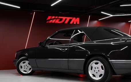 Mercedes-Benz E-Класс, 1993 год, 3 000 000 рублей, 12 фотография