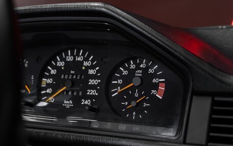 Mercedes-Benz E-Класс, 1993 год, 3 000 000 рублей, 23 фотография