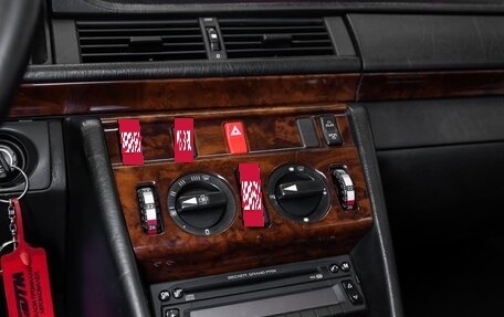 Mercedes-Benz E-Класс, 1993 год, 3 000 000 рублей, 18 фотография